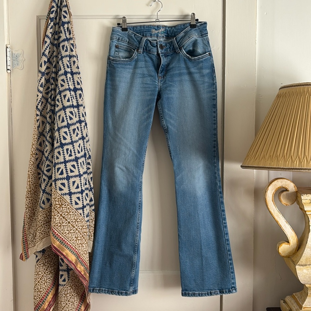 Wrangler Rosie low med rise bootcut jeans Wms 6